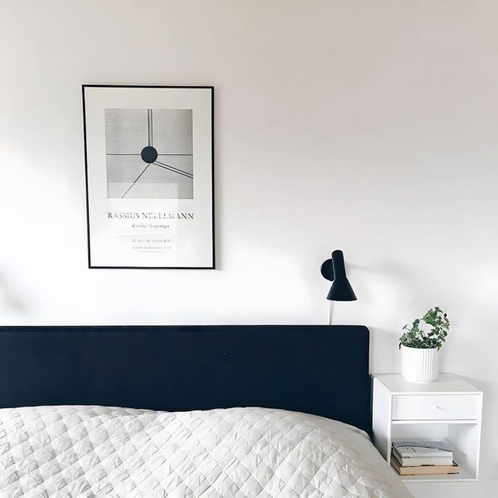 Modern AJ Wall Lamp - Image 5