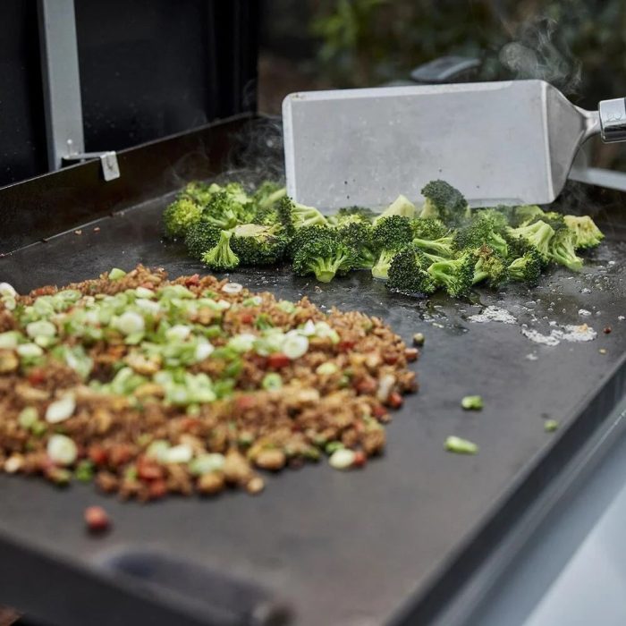 Weber 28″ Griddle Liquid Propane Grill - Image 10