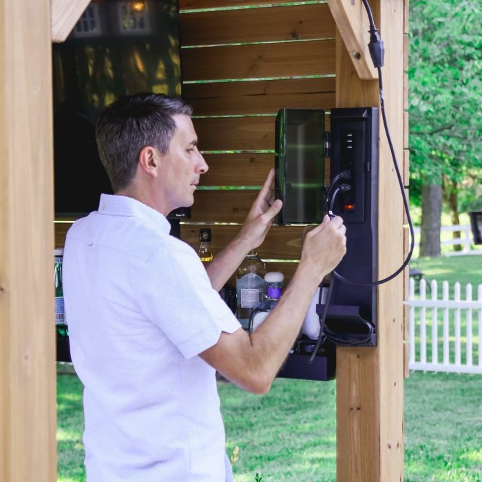 Cedar Springs Outdoor Bar - Image 2